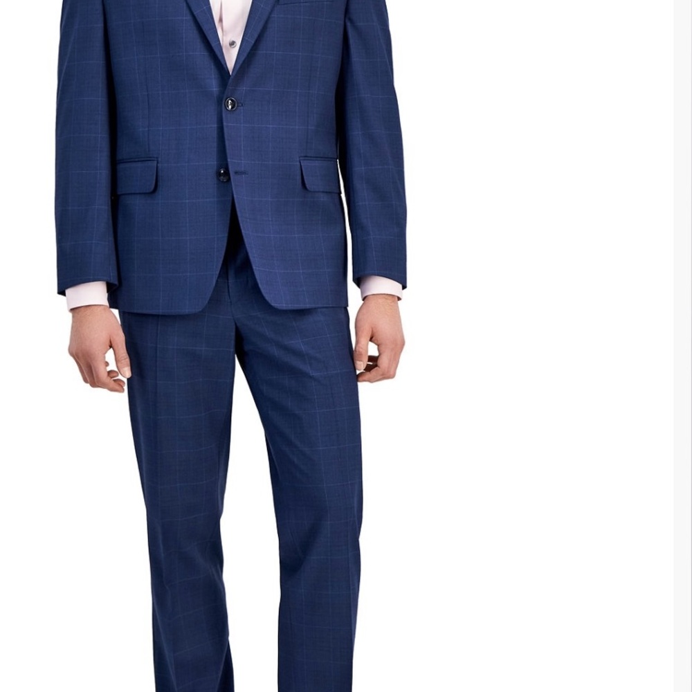 Navy Blue Single-Breasted Suit with Notch Lapels